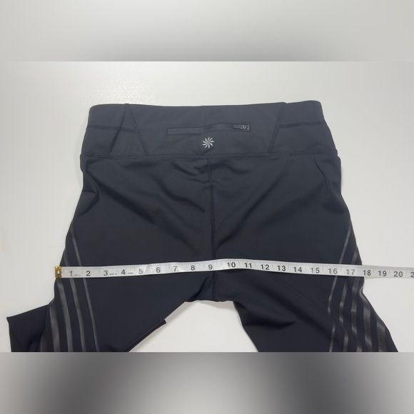 Athleta Black Leggings 🖤 - Picture 8 of 10